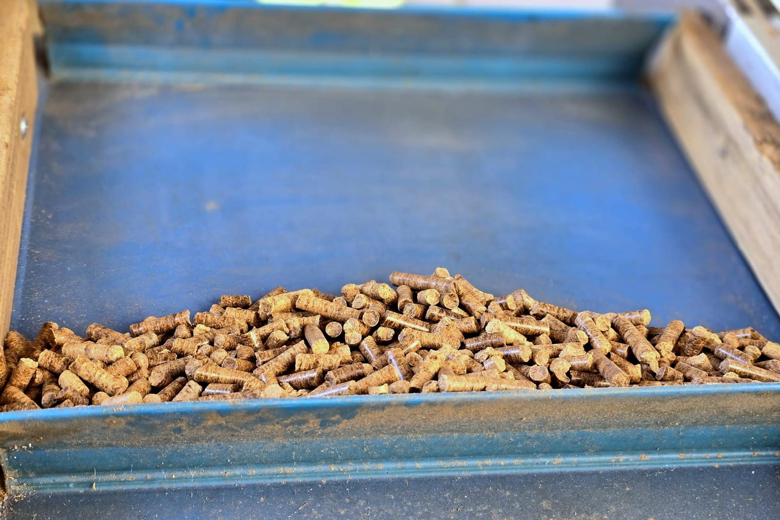 Pellets in the production line chute